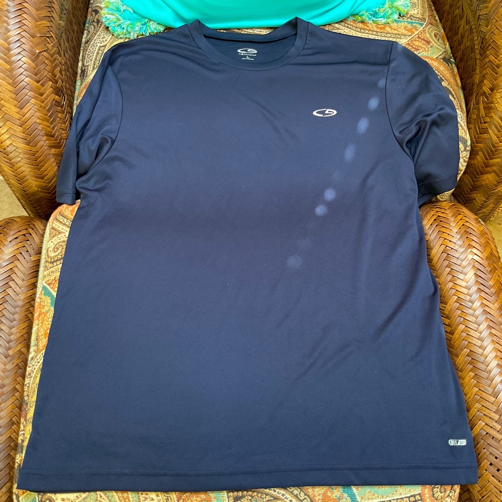 Champion Duo Dry men’s navy blue T-shirt. EUC.